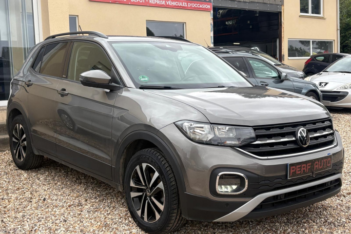 VOLKSWAGEN T-CROSS