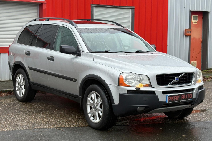 VOLVO XC90