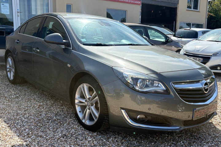 OPEL INSIGNIA