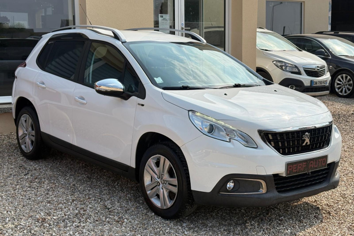 PEUGEOT 2008