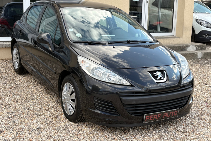 PEUGEOT 207