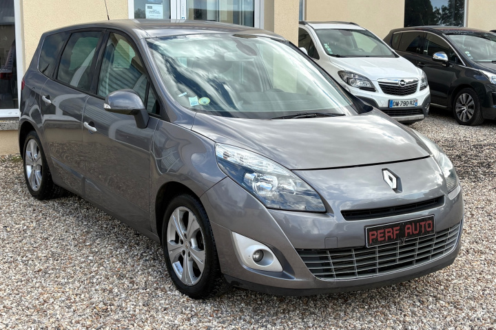 RENAULT GRAND SCENIC III