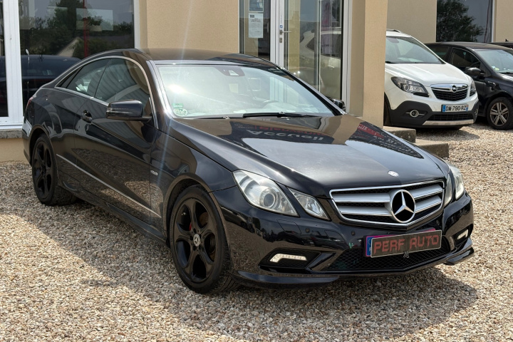 MERCEDES CLASSE E COUPE